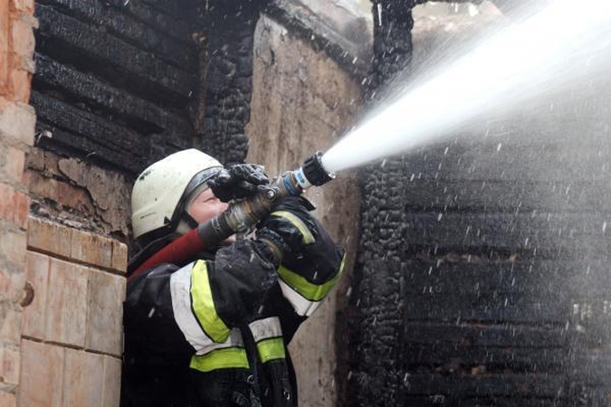 Virbalyje gaisrą sukėlę benamiai be pastogės paliko tris šeimas
