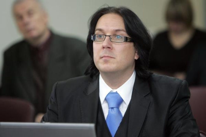 Būsimas parlamentaras A.Burba išbrauktas iš VRK