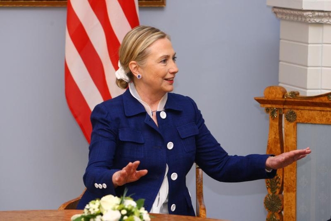 H.Clinton nekomentuoja CŽV kalėjimo istorijos