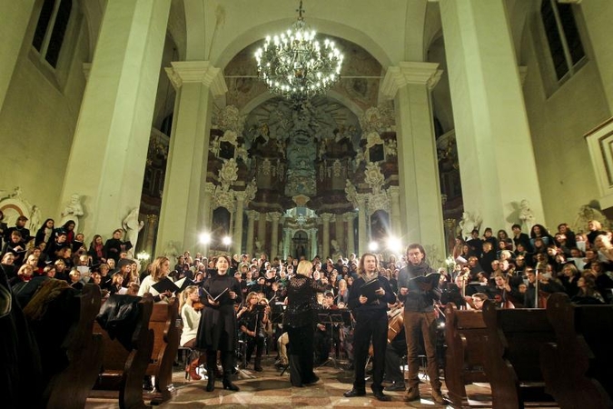 Daugiau kaip 400 žmonių atliko A. W. Mozarto „Requiem“