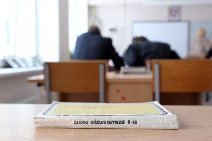 Mokyklų direktorius siūloma skirti penkeriems metams
