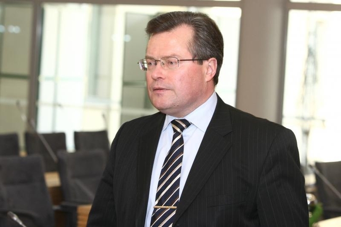 Slaugytojams perduodama daugiau funkcijų