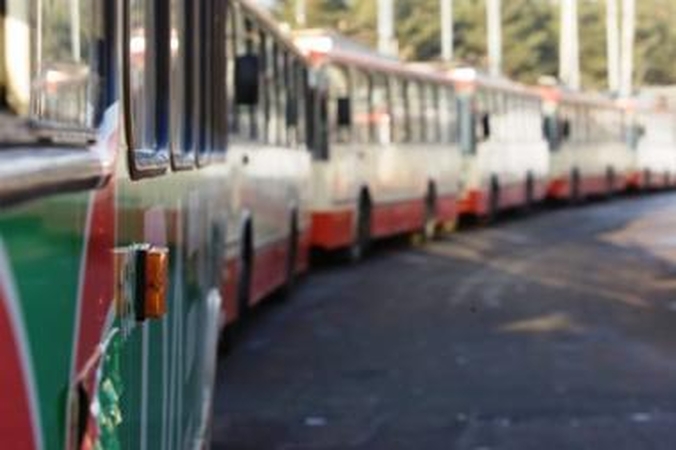 Laisvės pr. sustoję troleibusai vėl paralyžavo eismą