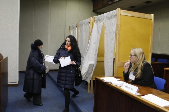 Sekmadienio rytą balsavo daugiau kaip 4 proc. rinkėjų