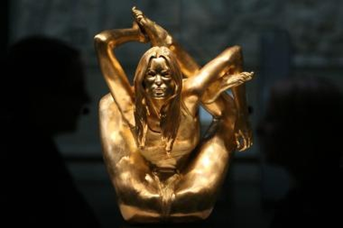 Auksinė Kate Moss kainavo milijonus