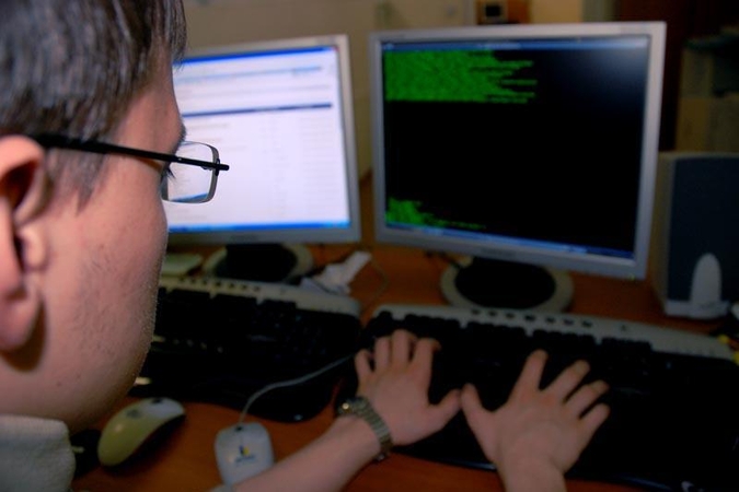 Programišiai vėl sugebėjo įsilaužti į MySQL.com