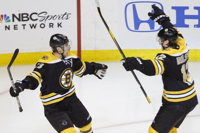 NHL čempionai atkrintamąsias varžybas pradėjo pergale
