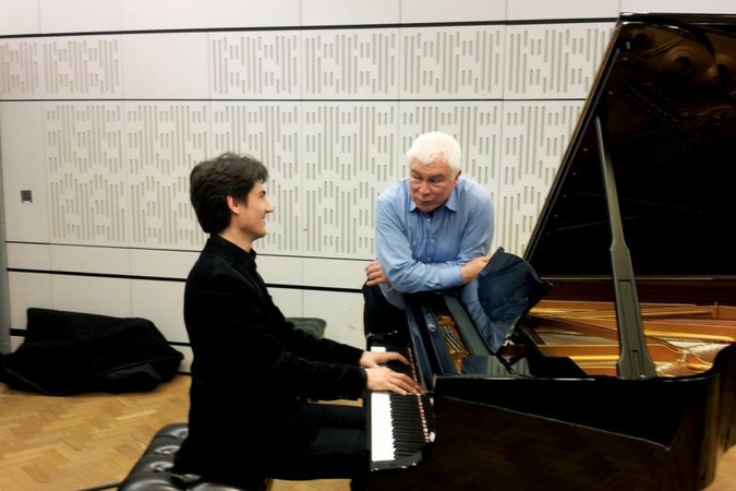 BBC radijuje debiutavęs K.Uinskas pavergė Londono klausytojus