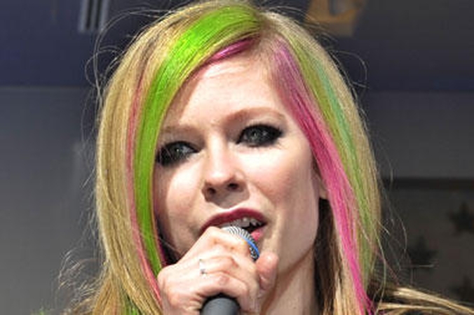 Avril Lavigne dar kartą ištars "Taip"