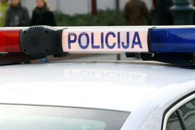 Vagys bandė susprogdinti butą kartu su jo šeimininke
