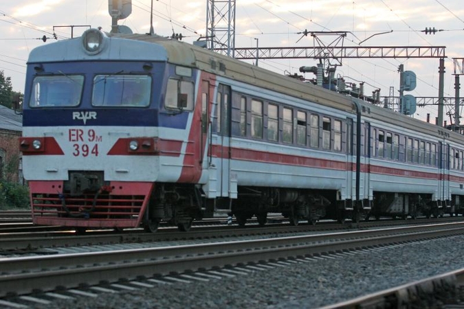 Kaune keleivinis traukinys mirtinai sužalojo vyrą