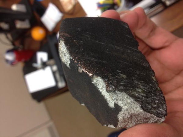 Konektikute meteoritas pramušė namo stogą