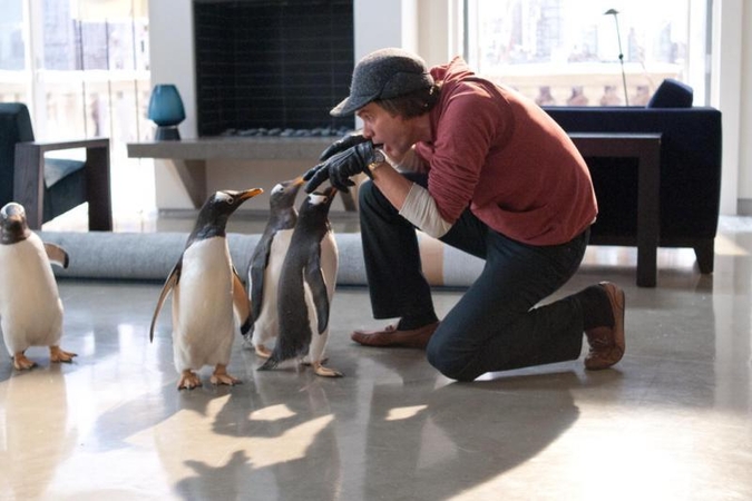 Filmavimo aikštelėje J.Carrey auklėjo pingvinus