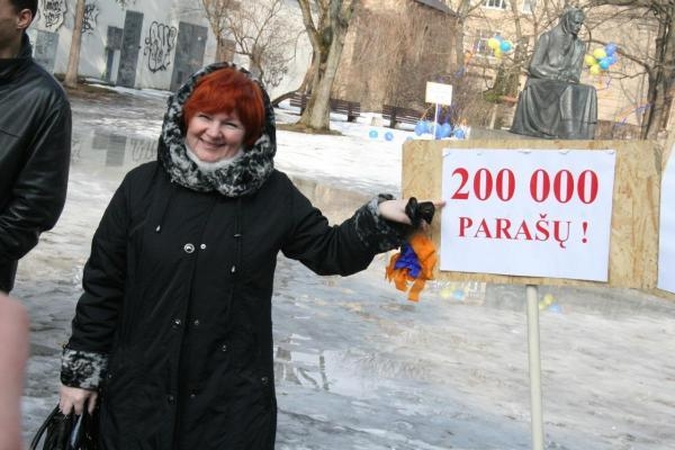 Seimą paleisti nori jau 200 tūkst. žmonių