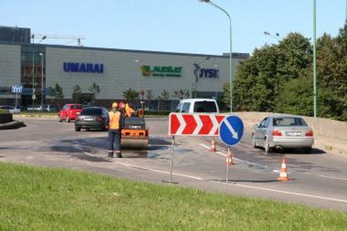 Duobėtas Baltijos ir Taikos pr. žiedas erzino vairuotojus