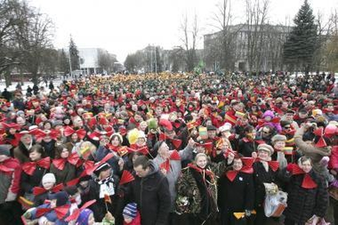 Valstybės atkūrimo šventei - penki tūkstančiai vėliavėlių