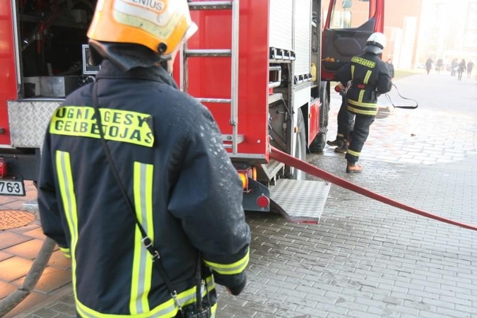 Utenoje iš šulinį įkrito žmogus, vyksta gelbėjimo darbai