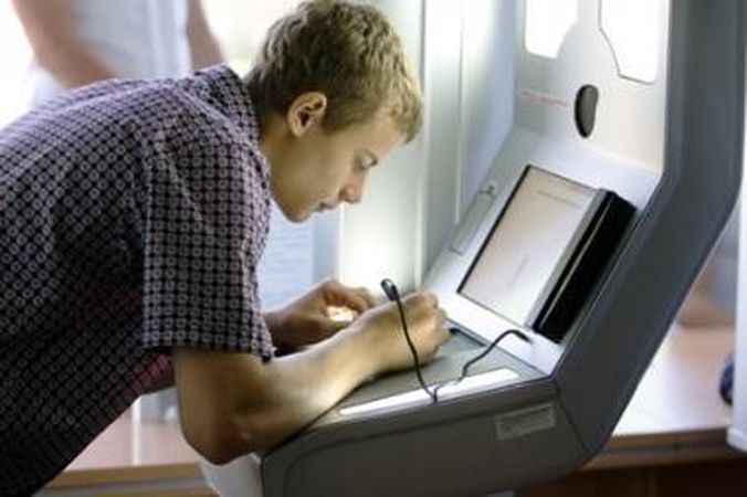 Siūloma asmens dokumentus išduoti pagal realiai gyvenamą vietą