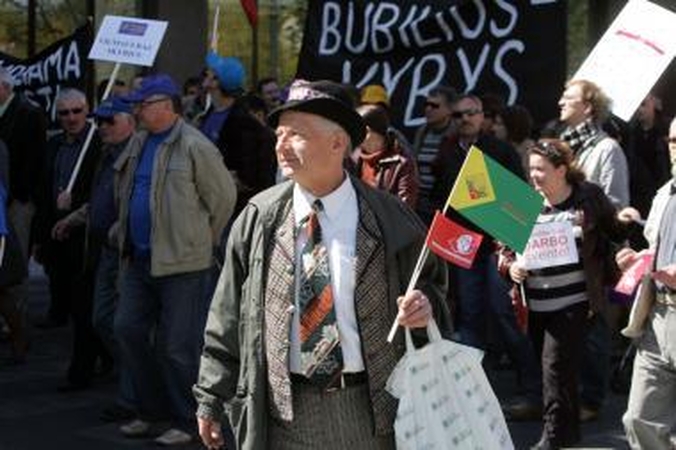 Profsąjungų eitynėse – politikų kalbos, sveikinimai ir skundai (papildyta) 