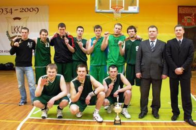 Romainių bendruomenės krepšininkai - Kauno čempionai 