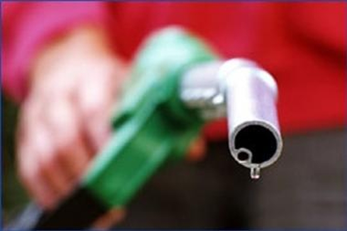 „Lietuva Statoil“ degalų pigimo neprognozuoja