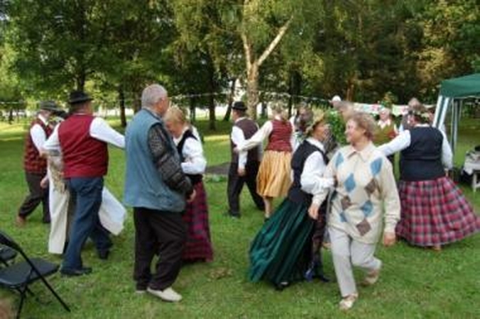 Aleksote Jonai jau pasveikinti