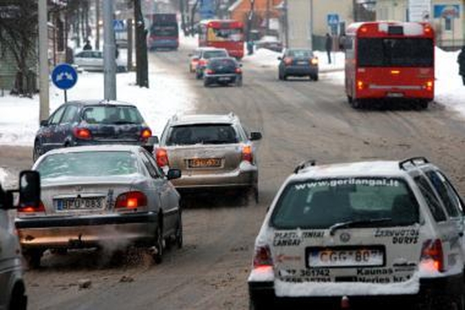 Kaune sniegas buvo valomas visą naktį