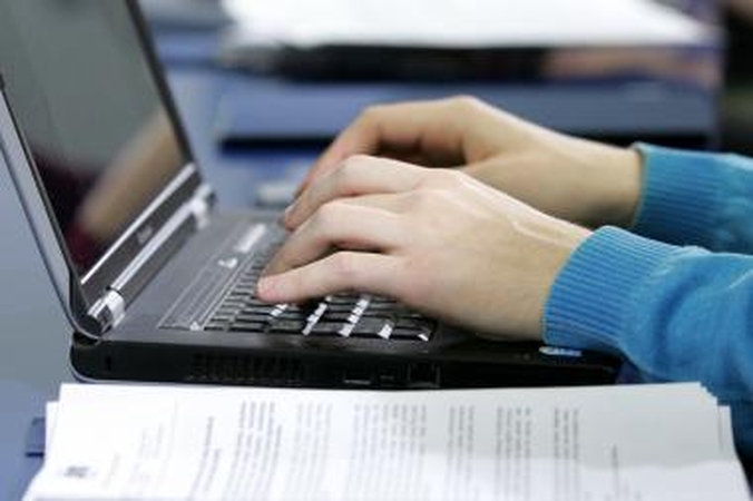 Saugumo ekspertai: atostogų planų internete geriau neskelbti