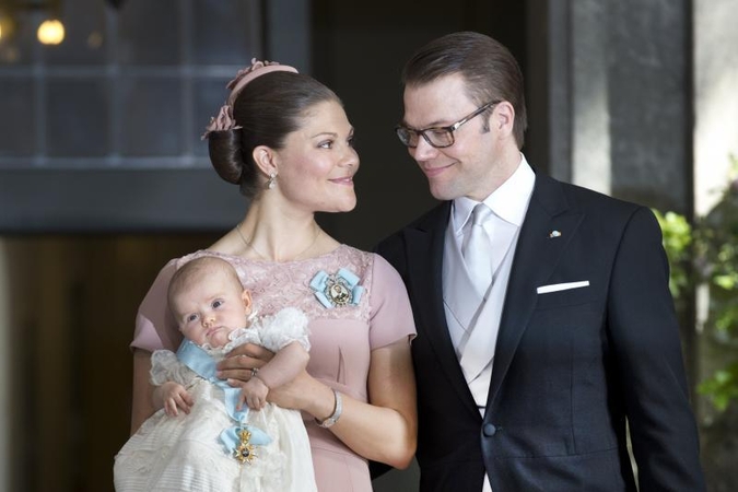 Švedijoje pakrikštyta būsimoji karalienė, princesė Estelle