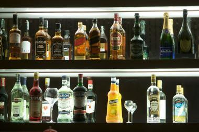 Vienam gyventojui pernai teko 11,2 litro alkoholio