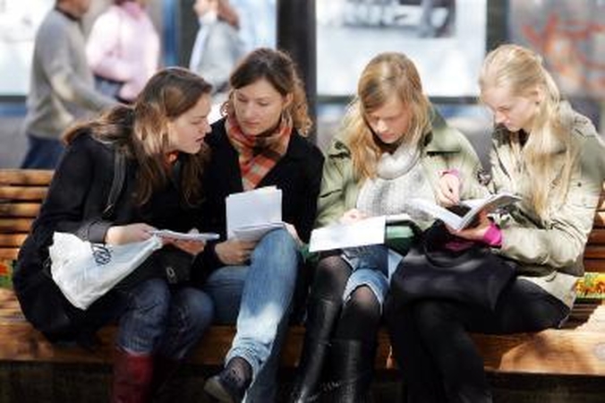 Abiturientams - nauja ekonomikos ir politikos studijų programa