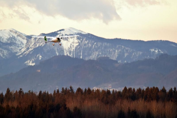 Everestas: kopiančiųjų grūstys kelia grėsmę jų gyvybėms