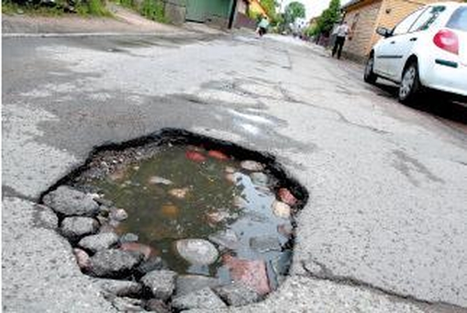 Taisyti Kauno gatvių duobes nori penkios bendrovės