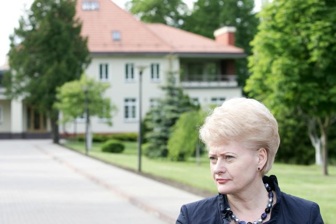 Viešųjų pirkimų tarnyba neranda pažeidimų, atnaujinant šalies prezidentės rezidenciją
