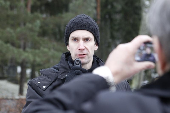 A. Paleckis ordiną prie prezidentūros grąžins su trenksmu