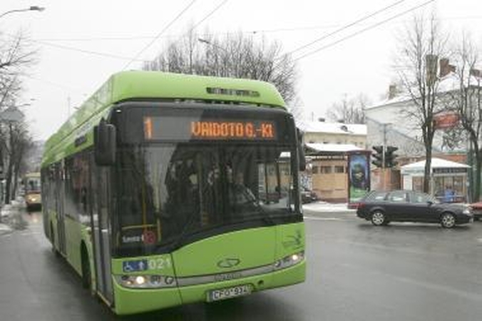 Autobusai ir troleibusai Kaune važiuos rečiau