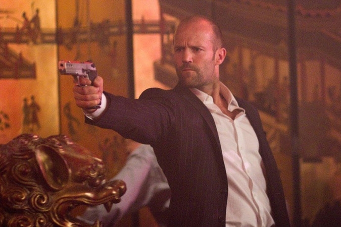 Veiksmo filmų žvaigždė Jasonas Stathamas prabilo rusiškai