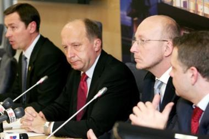 Dirbtinai sukurtos koalicijos - neilgalaikės, teigia prezidentė