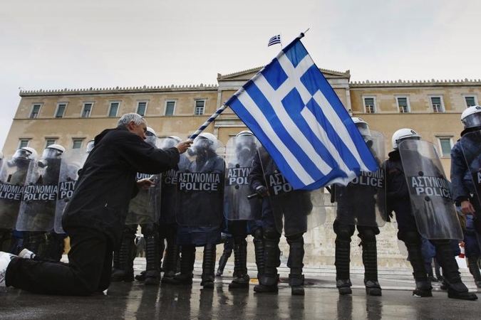 Graikijos politikai susitarė dėl biudžeto taupymo