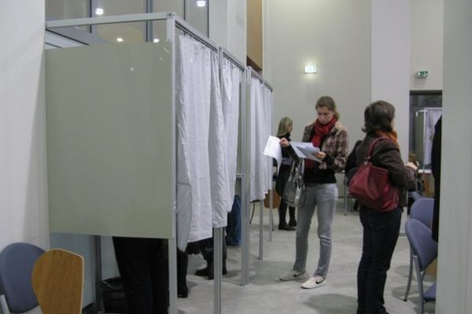 Seime liepsnoja debatai dėl tiesioginių merų rinkimų