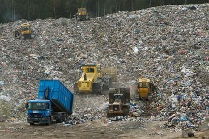 Premjero prašoma pradėti tarnybinį patikrinimą dėl Kazokiškių sąvartyno
