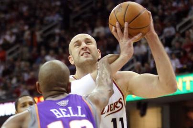 Ž.Ilgausko klubas iškovojo pirmąją pergalę NBA čempionate