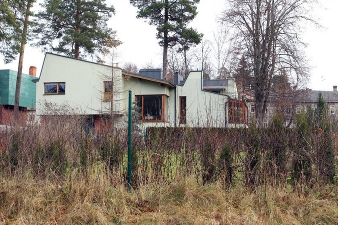 Žvėryne užtvertų tvorų neįmanoma pajudinti