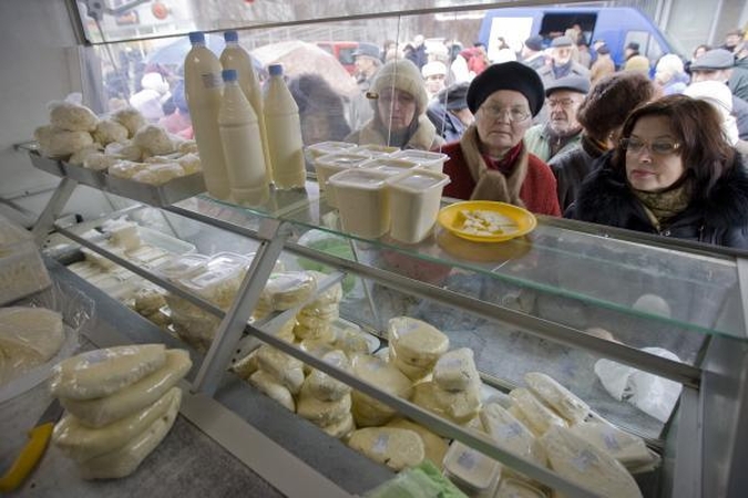 Duoną ir pieną ūkininkai parduos pigiau  