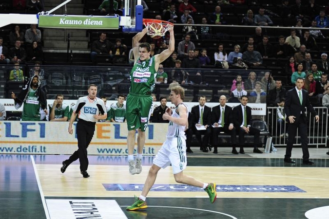 „Žalgiris“ be vargo įveikė Kauno „Baltų“ ekipą