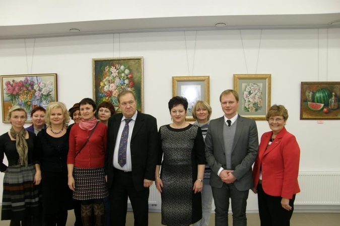 Girulių bibliotekoje pakvipo vaisiai ir uogomis