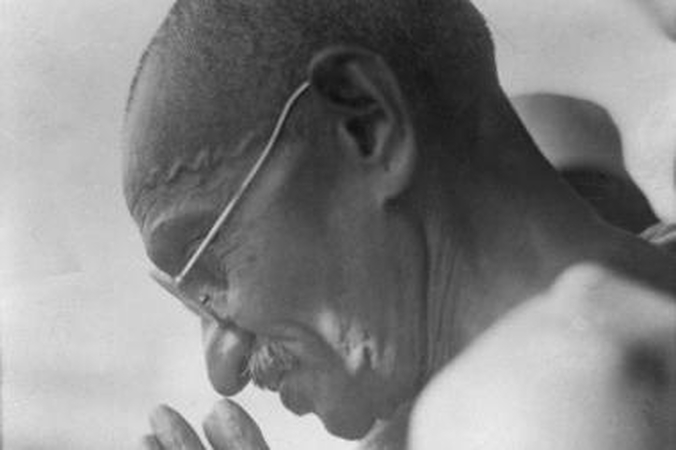 Keistas Indijos lyderio M.Ghandi seksualinis gyvenimas
