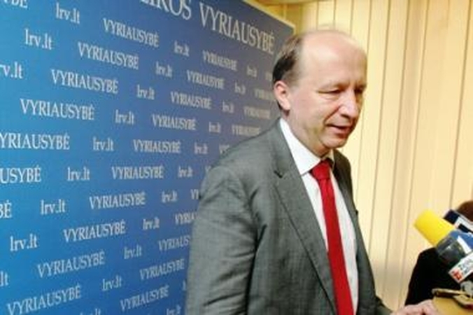 Premjero patarėjas nematė reikalo likti autoįvykio vietoje