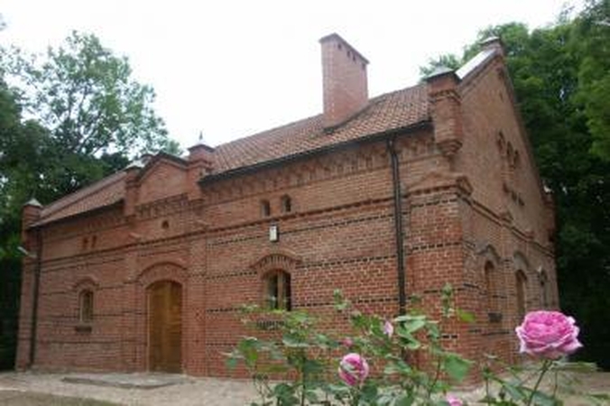 Užutrakio dvaro svirne – monumentalusis menas