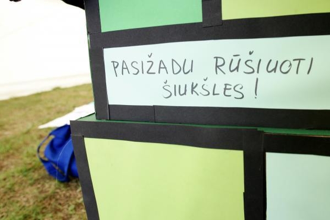 Kodėl Vilniuje rakinami buitinės technikos konteineriai?